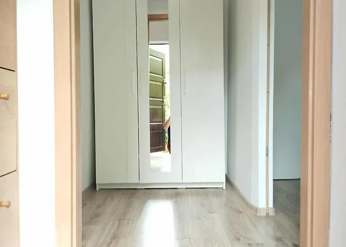 2-room, Garden, Close To The Center شقة